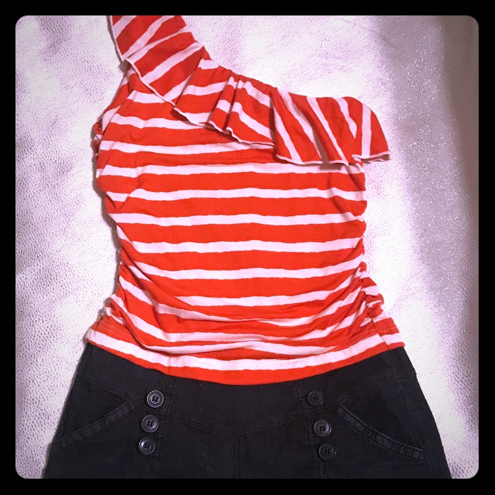 🔥ONE SHOULDER ROMPER 🔥